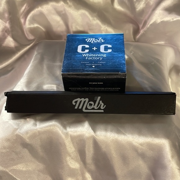 Molr C+ C Whitening Factory Coconut & Carbon Whitening System - Picture 5 of 5